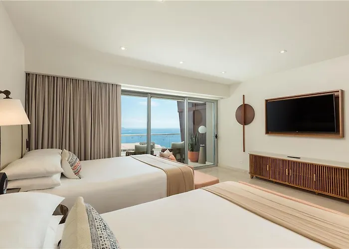 Hotel Corazon Cabo And
